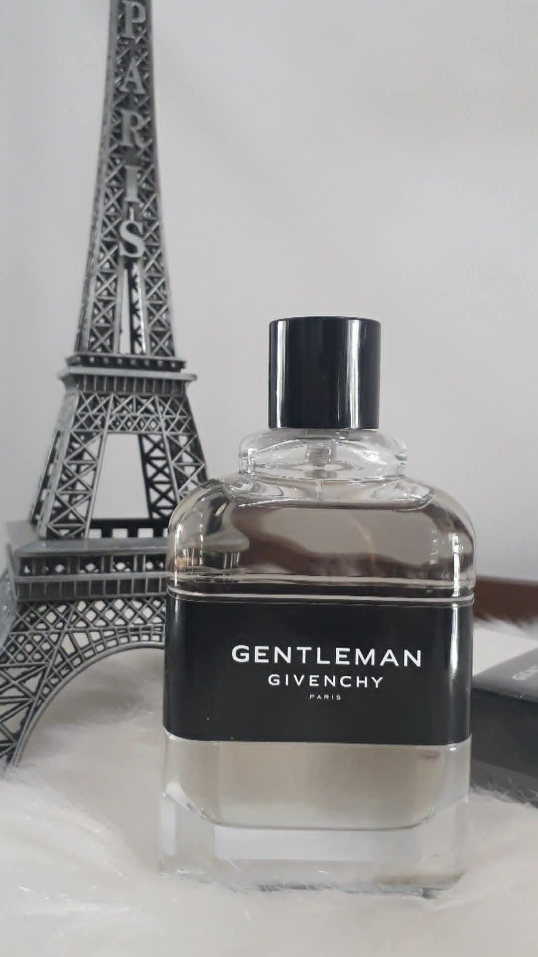 givenchy gentlemen eau de toilette 50 ml givenchy gentlemen eau de toilette 50 ml