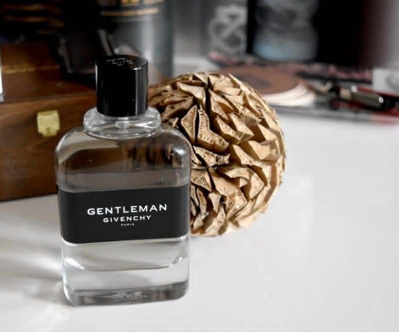 givenchy gentlemen eau de toilette 50 ml givenchy gentlemen eau de toilette 50 ml